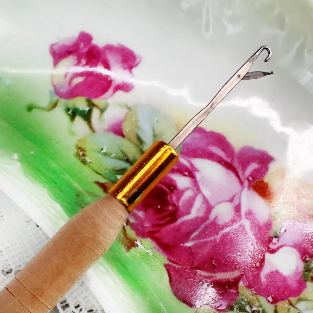 5.5mm Microneedle Bead Threader-Doctored Locks